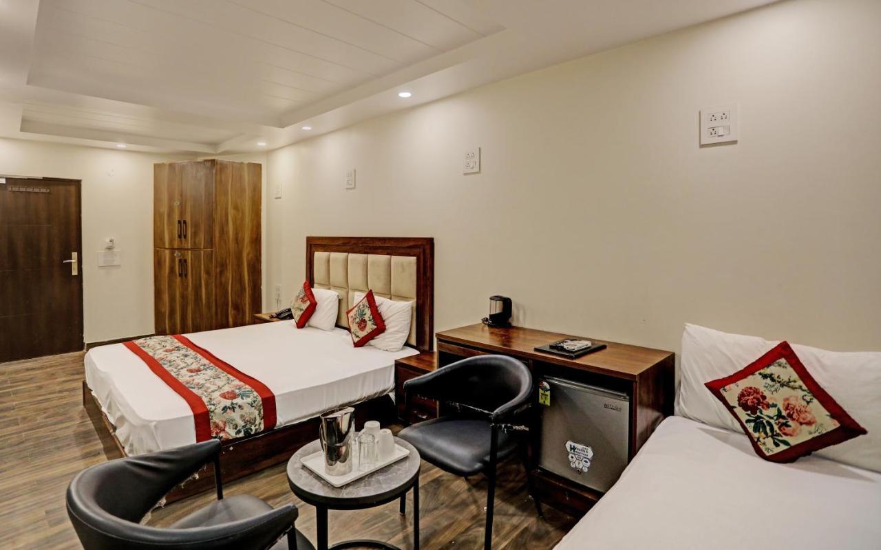 Staybook Hotel Atlanta New Delhi Train Station 외부 사진