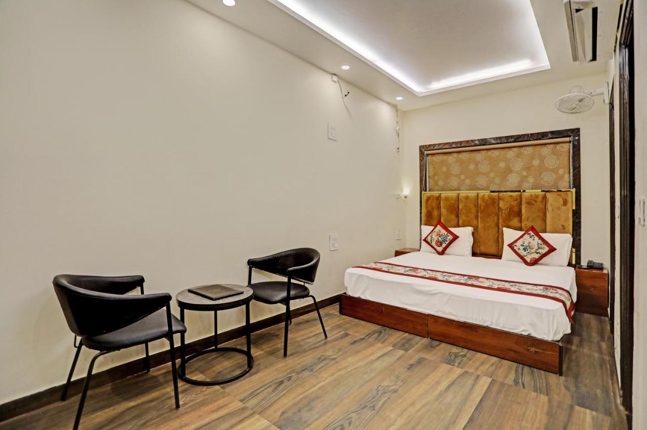 Staybook Hotel Atlanta New Delhi Train Station 외부 사진
