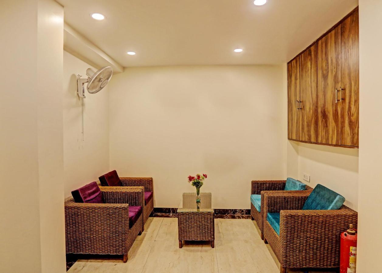 Staybook Hotel Atlanta New Delhi Train Station 외부 사진
