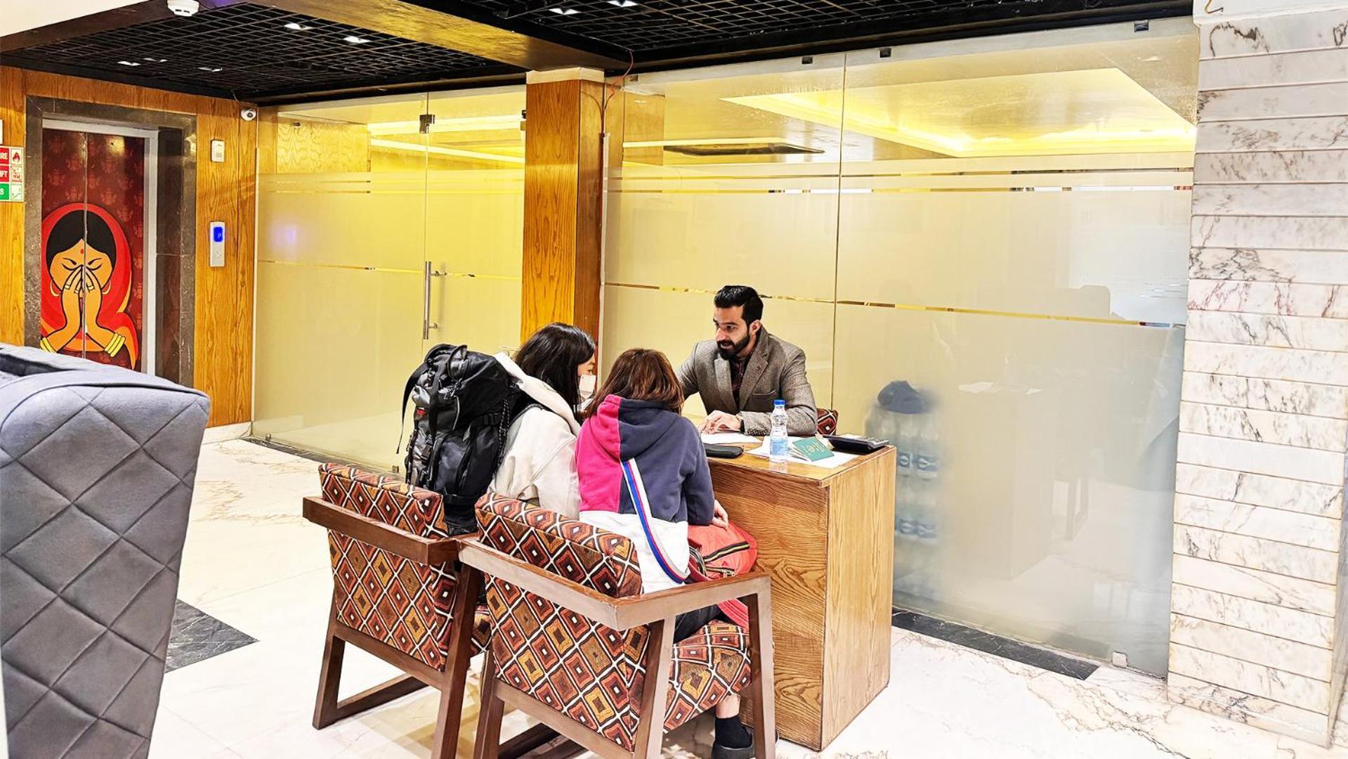 Staybook Hotel Atlanta New Delhi Train Station 외부 사진